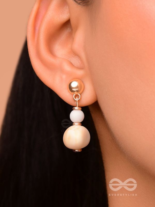 DANCING ON THE BEACH - CUTE DROP EARRINGS