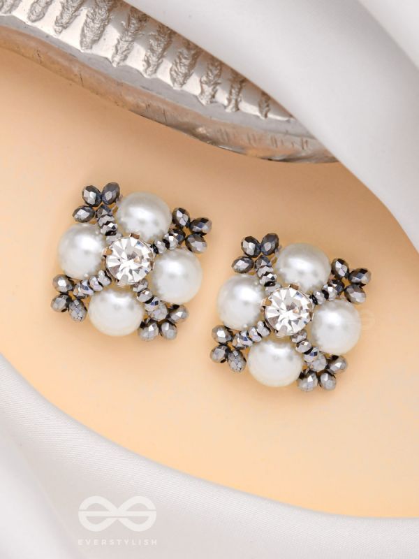 THE ROYAL FROST - STONE & PEARL STUDS