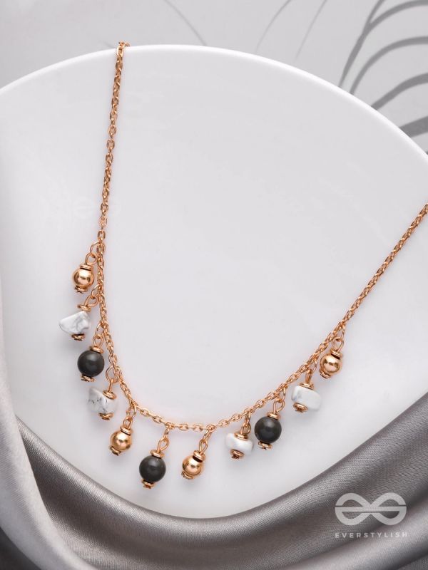 The Graceful Gleam - Casual And Minimal Neckpiece With Anti-Tarnish Coating 