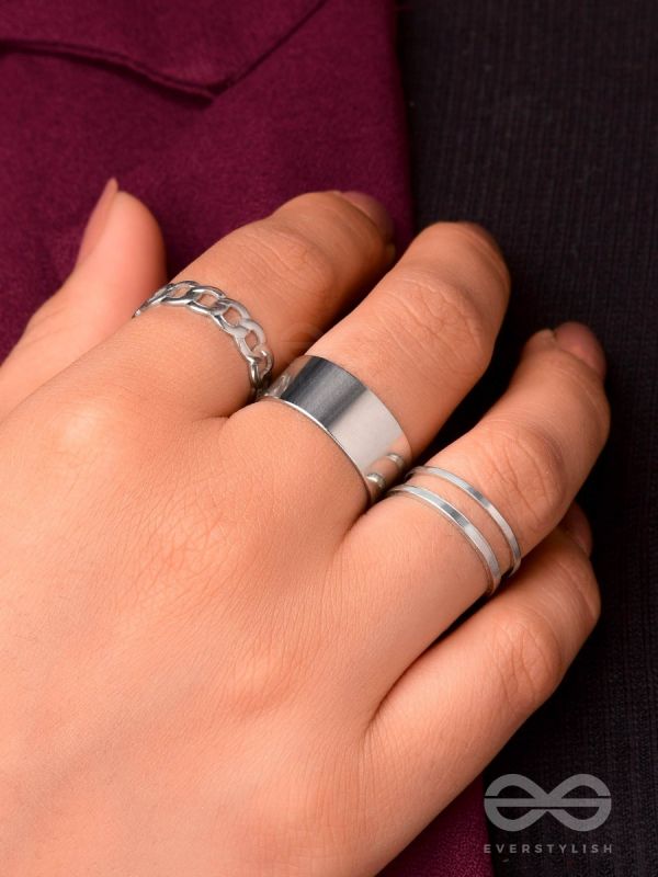 BANDS N CHAINS- SET OF 3 ADJUSTABLE SILVER RINGS