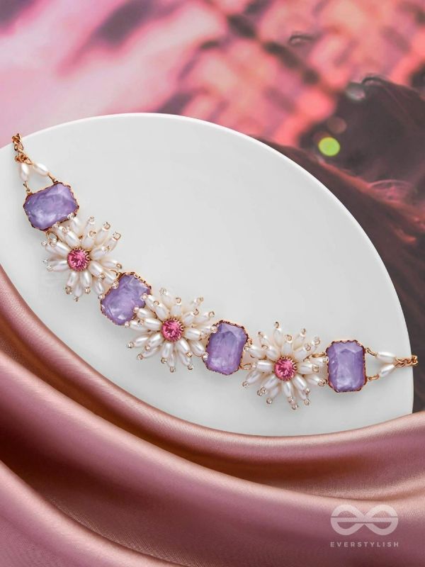 The Spring'S Wish - Statement Choker Neckpiece With Anti-Tarnish Coating 