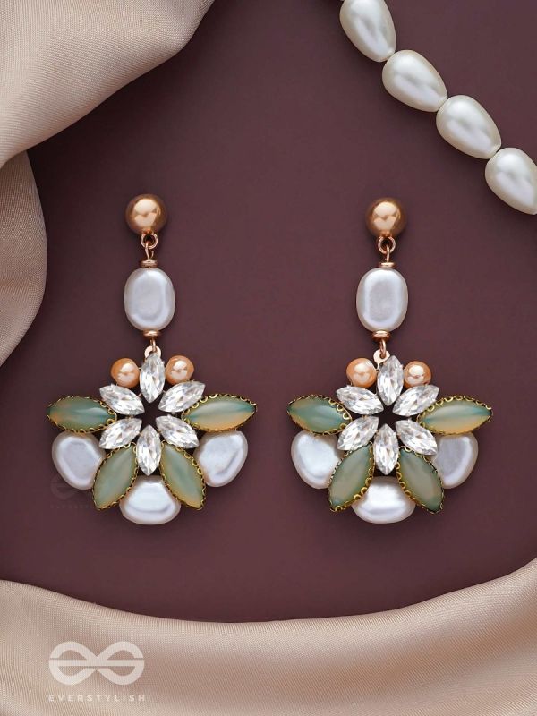 THE ORCHARD DAZZLES - STATEMENT DROP EARRINGS