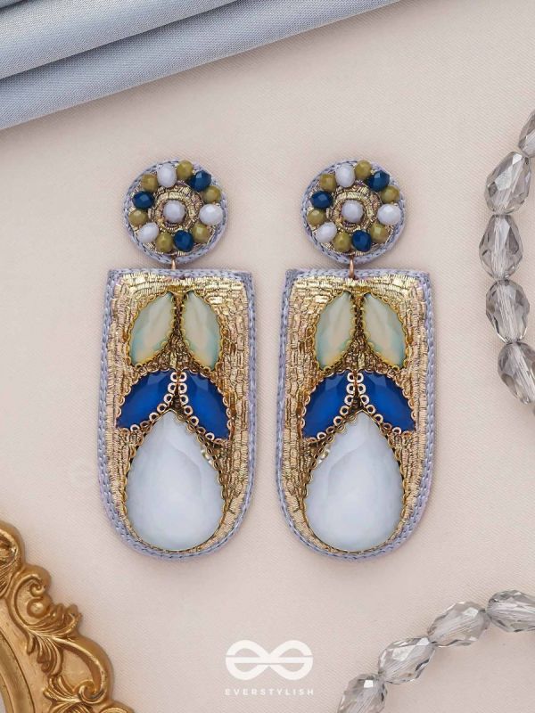 KARUNIKA - THE MISTY NIGHT - STONE AND GLASS BEADS EMBROIDERED EARRINGS (GRAY)