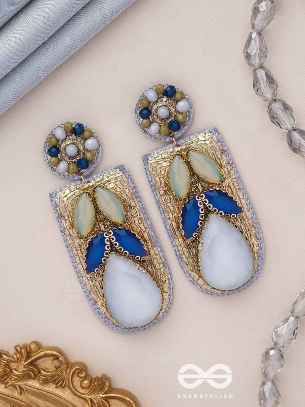 KARUNIKA - THE MISTY NIGHT - STONE AND GLASS BEADS EMBROIDERED EARRINGS (GRAY)