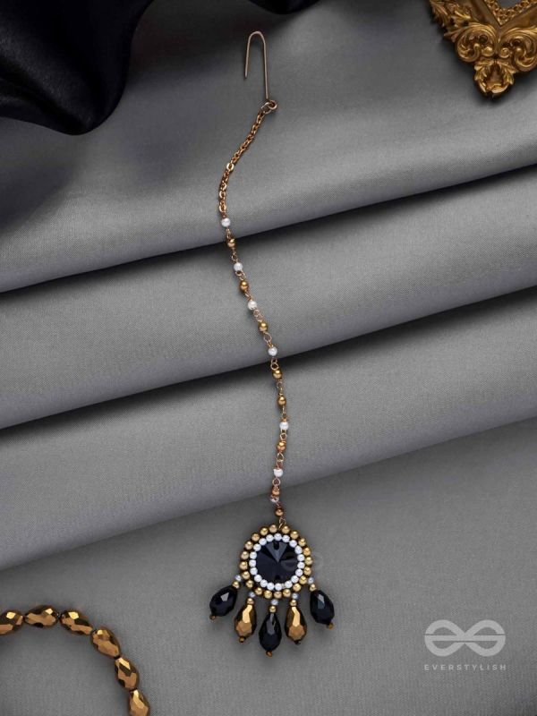 Angika - A Dramatic Sentiment - Stone, Beads And Glass Drops Hand Embroidered Maangtika