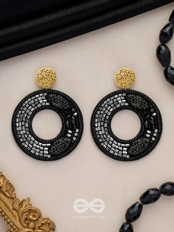 RATRIKRATA - CREATED BY NIGHT - BEADS AND CUTDANA EMBROIDERED EARRINGS