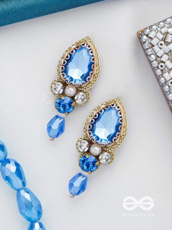 MANIARNAVA - OCEANIC GEMS - STONES AND BEADS EMBROIDERED EARRINGS