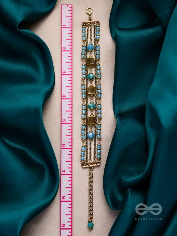 THE HEAVENLY SHADES - MULTILAYERED CASUAL BRACELET