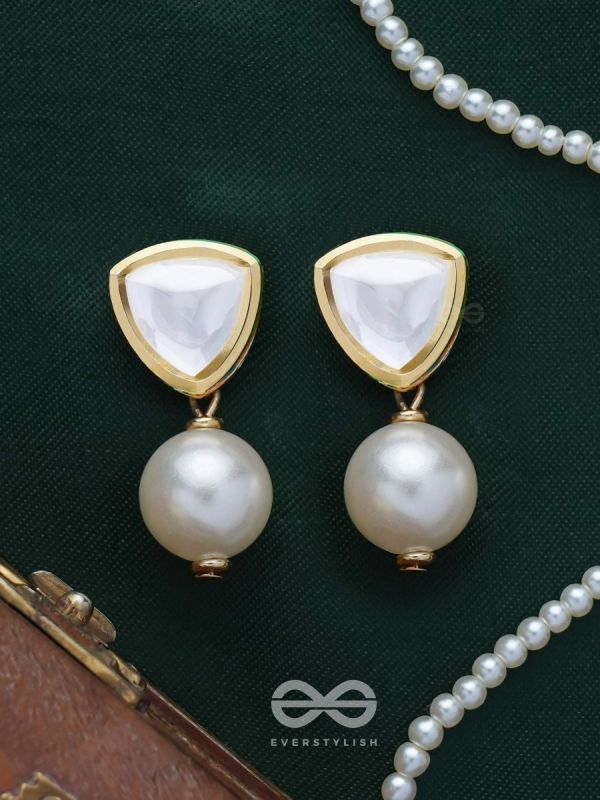 Adesa - Stellar Mirage - Golden Embellished Polki And Kundan Earrings