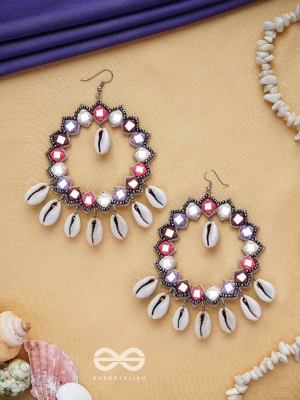 Drumalaya - Magical Sea Shells - Mirror And Shells Hand Embroidered Earrings