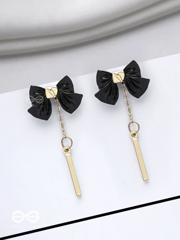 MIDNIGHT BOW - GOLDEN EMBELLISHED EARRINGS