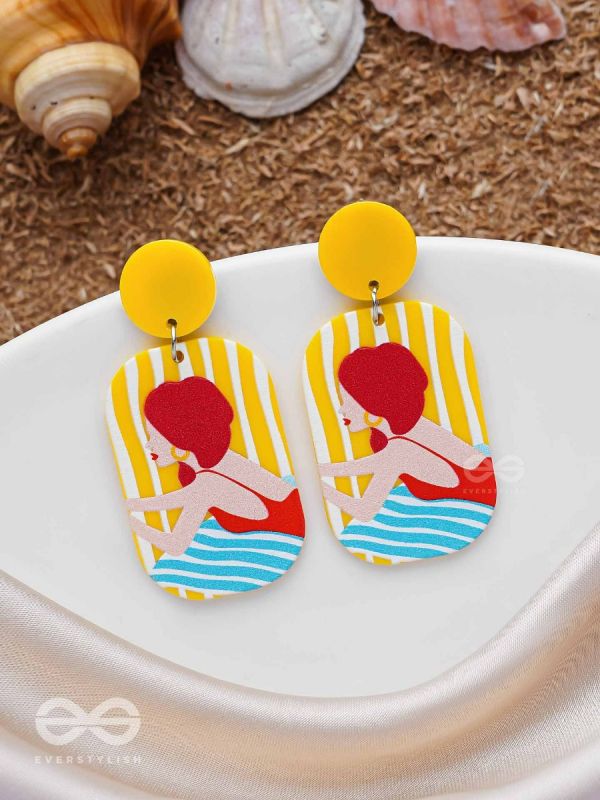 DIVE 'N DABBLE - STATEMENT ACRYLIC EARRINGS