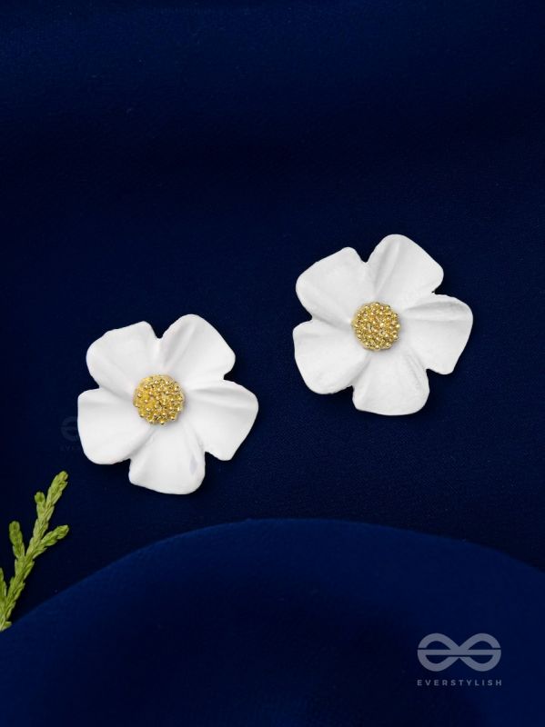 THE BLOSSOM BALLAD - GOLDEN AND WHITE ACRYLIC STUD EARRINGS