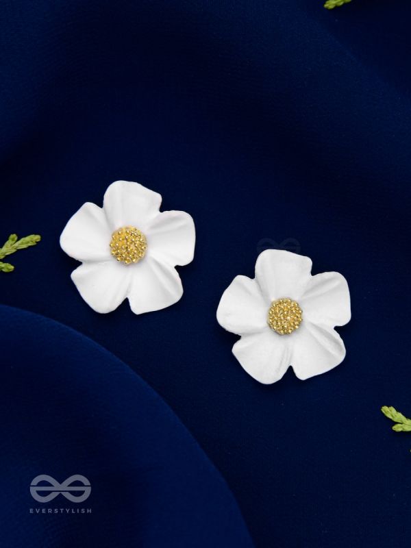 THE BLOSSOM BALLAD - GOLDEN AND WHITE ACRYLIC STUD EARRINGS