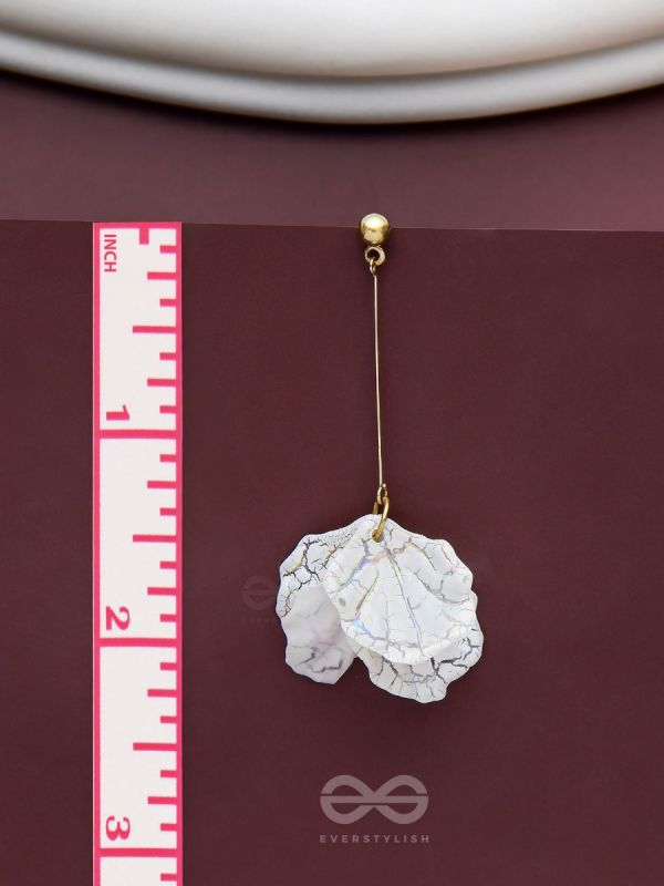 The Snow Petals- Acrylic Earrings 