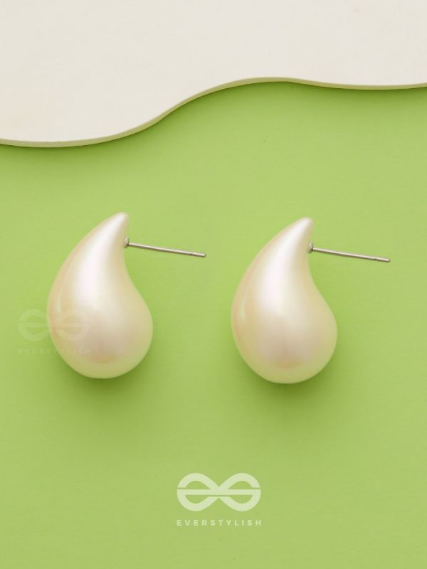 Glitter Drops - Holographic Acrylic Earrings (White)