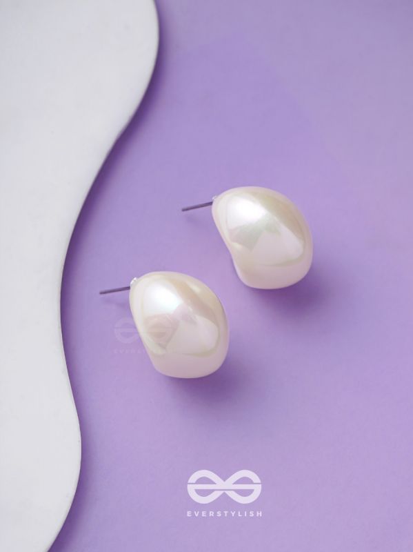 Groovy Arcs - Holographic Acrylic Earrings (White)