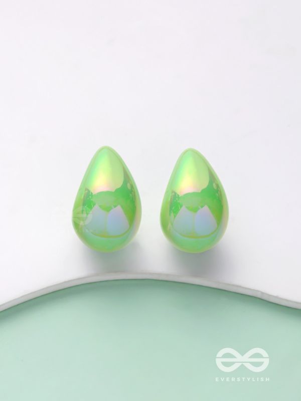 Shining Crescents - Holographic Acrylic Earrings (Green)