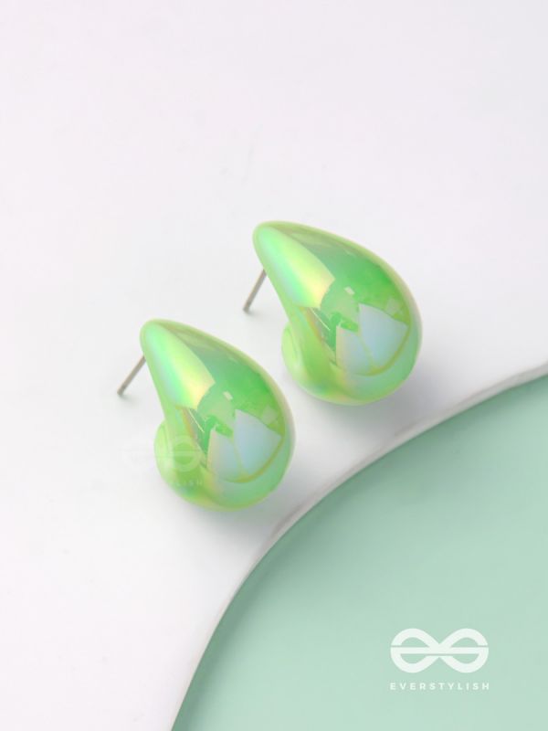Shining Crescents - Holographic Acrylic Earrings (Green)