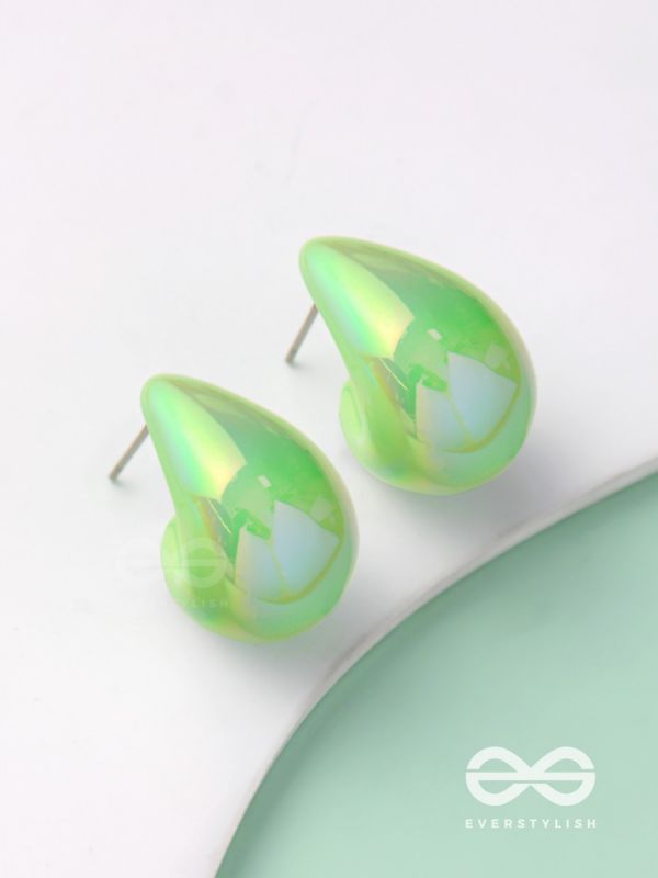 Shining Crescents - Holographic Acrylic Earrings (Green)
