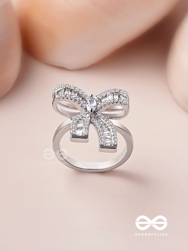The Bow Beauty - Silver Cubic Zirconia Ring (Adjustable)