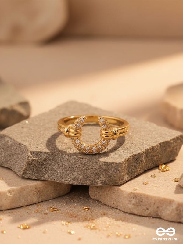 MOONLIT CURVE - 18K GOLD PLATED ANTI-TARNISH LUXURY RING INLAID WITH CUBIC ZICRONIA STONES