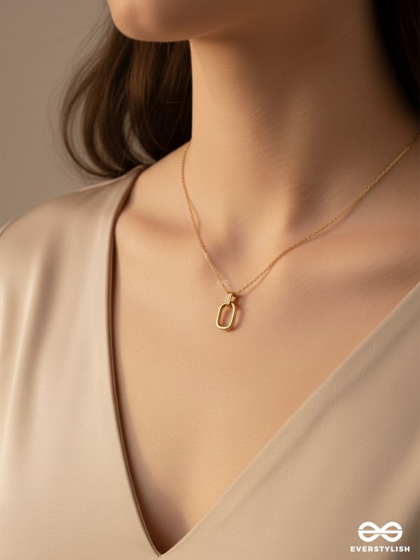 DAINTY DARLING - STAINLESS STEEL ANTI-TARNISH RECTANGLE PENDANT NECKLACE