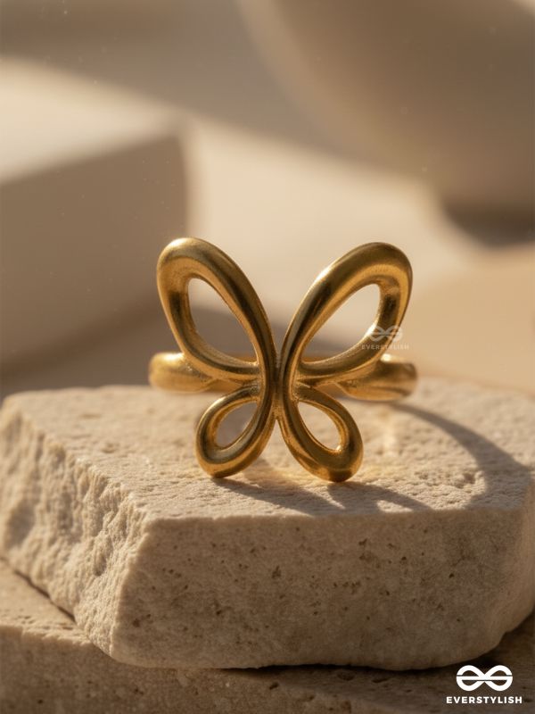 BUTTERFLY BLISS - GOLDEN STAINLESS STEEL ANTI-TARNISH RING