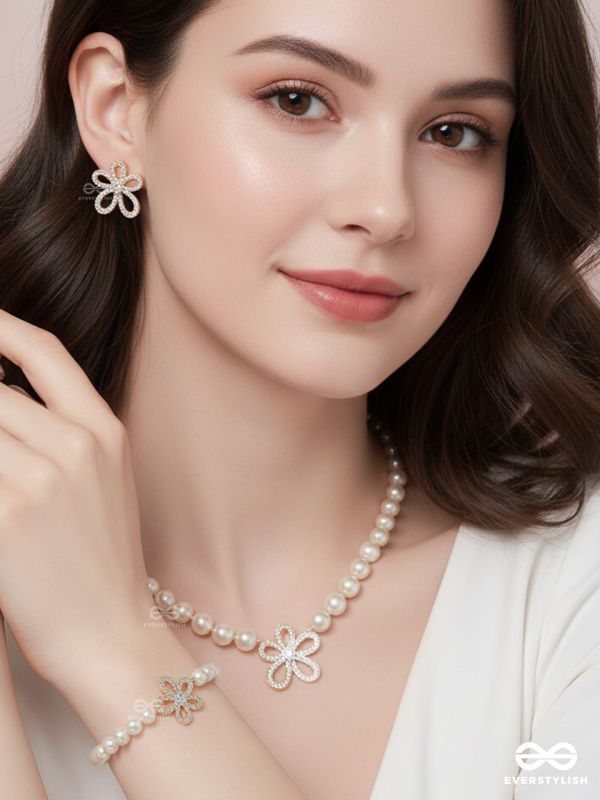 BLOSSOM PEARL – DELICATE BEAUTY IN EVERY DETAIL SET WITH NECKPIECE, EARRINGS AND BRACELET