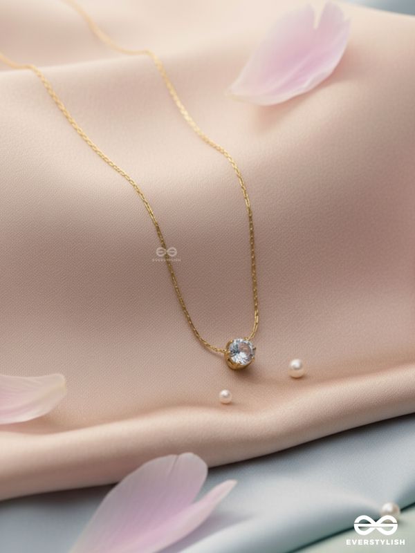 AURA GLEAM - TIMELESS DAINTY STAINLESS STEEL WHITE CZ PENDANT