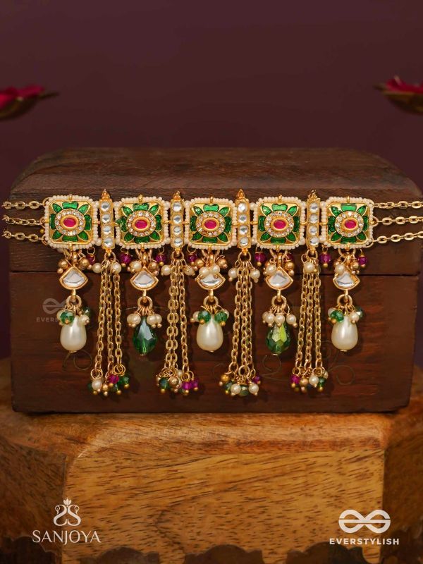 RANIRAGA - QUEEN’S MELODY- EXQUISITE KUNDAN NECKPIECE WITH FLORAL ENAMEL WORK, BEADS AND PEARLS