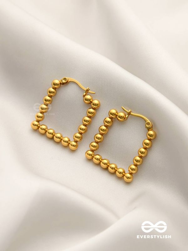 AURELIA HOOPS – MINIMAL YET ELEGANT GOLD GEOMETRIC STAINLESS STEEL HOOPS