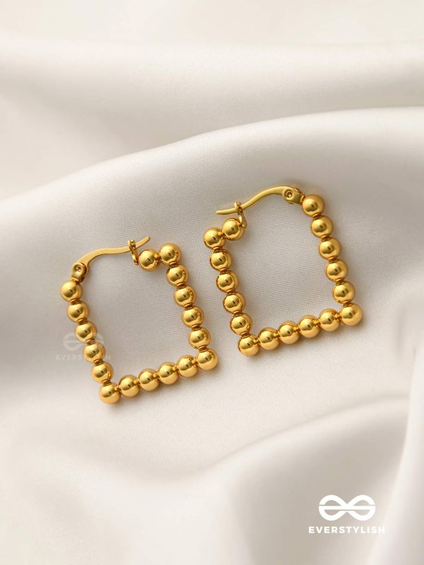 AURELIA HOOPS – MINIMAL YET ELEGANT GOLD GEOMETRIC STAINLESS STEEL HOOPS