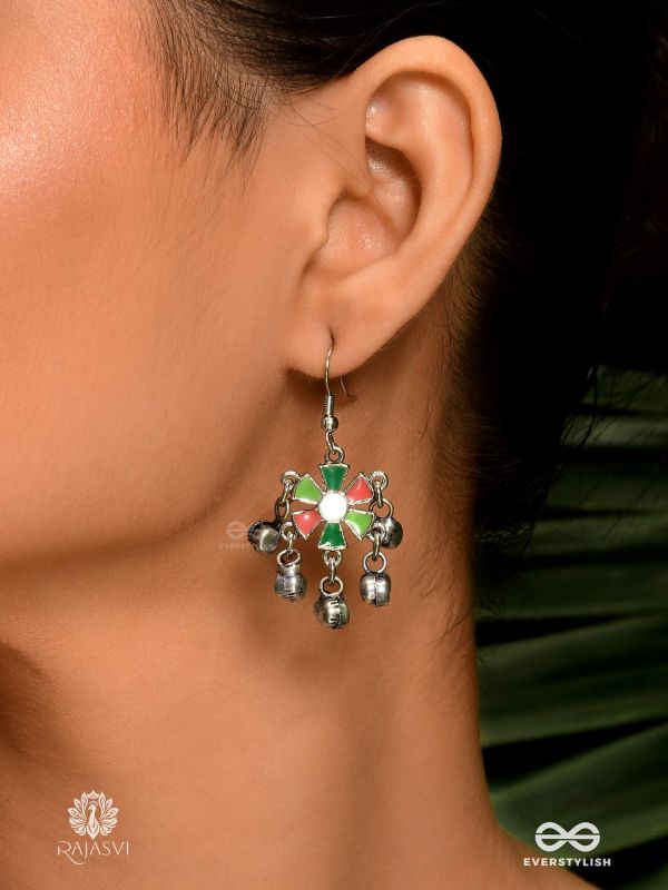 RUSTIC BLOOM – OXIDISED FLOWER DROP EARRINGS