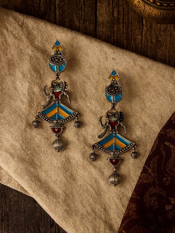 FOLK TWIRL – COLORFUL TRIBAL EARRING