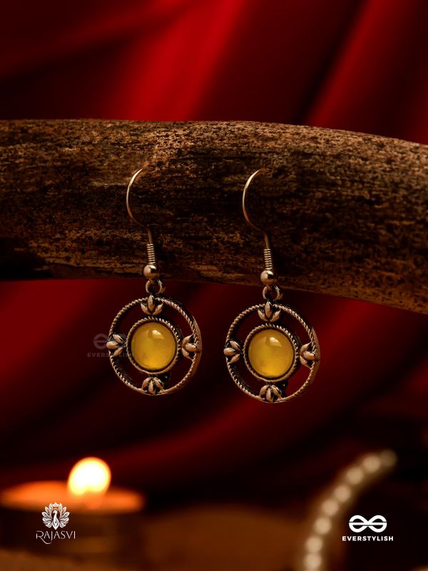 SUN HALO - MINIMAL OXIDISED EARRING