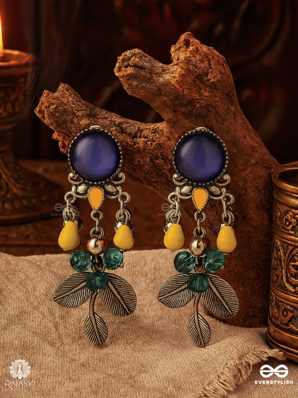 FOREST FLAIR - OXIDISED LEAF EARRING