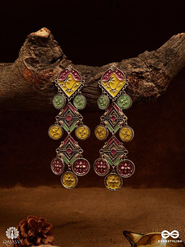 FOLK FLAIR – VIBRANT TRIBAL LONG EARRING