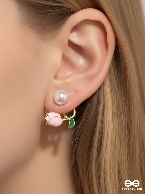 PINK BUDLET – SOFT FLORAL PEARL STUDS