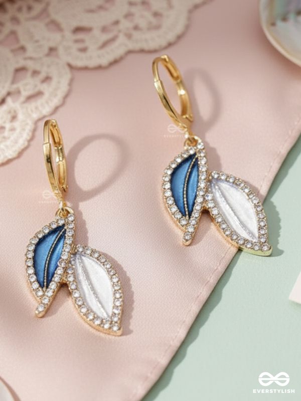 BLUE BREEZE – CHIC LEAF DANGLER