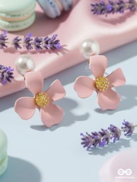 The Floral Pearl stunners - Statement Earrings