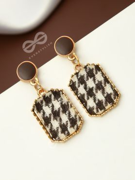 Best of Both Worlds - Golden Monochrome Pattern Earrings