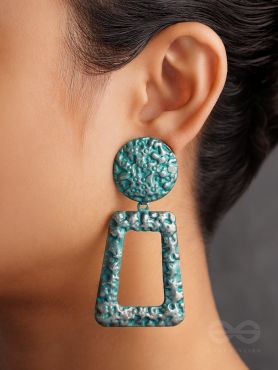 The Dazzling Diva- Classy Dangler Earrings (Teal Blue)