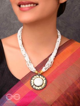 The Timeless Elegance- Beautiful Beaded Neckpiece (White)