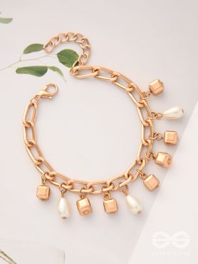 The Box of Rain- Golden Pearl Bracelet