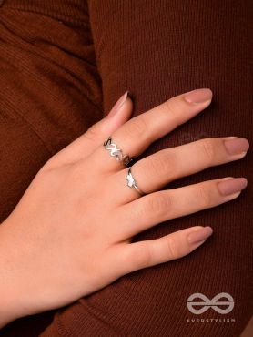 LOVE PUZZLE - SET OF 2 SILVER RINGS
