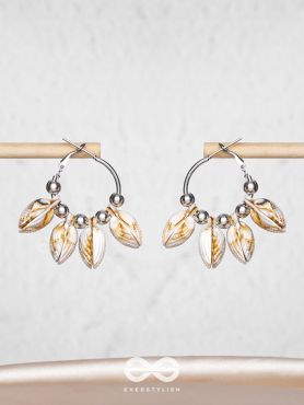 MERMAID'S SHELL MAGIC - SILVER HOOP EARRINGS