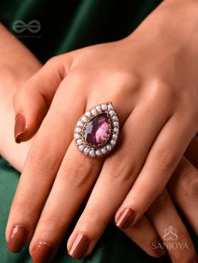 VRASHTA - THE MAGESTIC RAINDROP - STONE AND BEADS EMBROIDERED RING