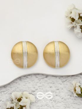 Subtle Streak - Golden Stud Earrings