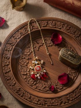 TRADITIONAL RED ENAMELLED POLKI MAANGTIKA WITH LUSTROUS BEADS AND PEARLS